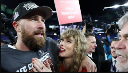Travis Kelce Is Reportedly Flying to Singapore to See Girlfriend Taylor Swift Perform