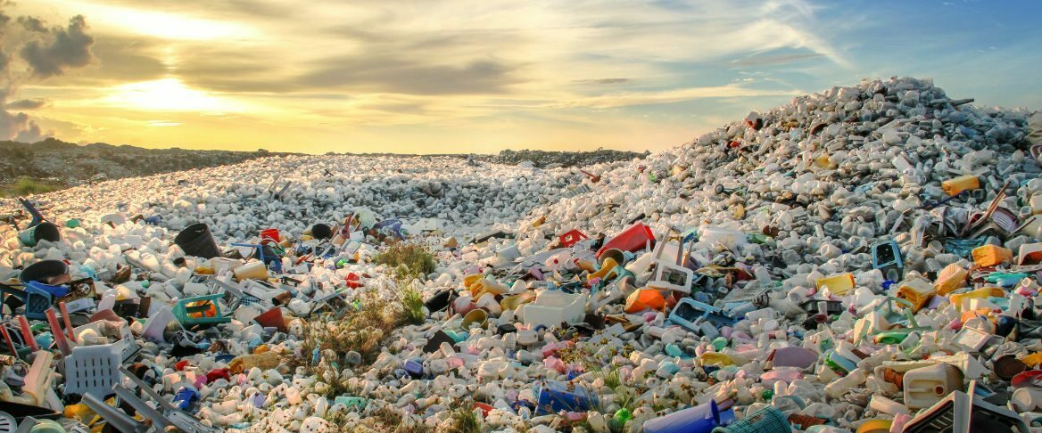 Monday numbers: Earth Day 2024 and the environmental challenges posed by plastics