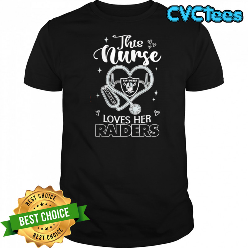 This nurse love her Las Vegas Raiders shirt