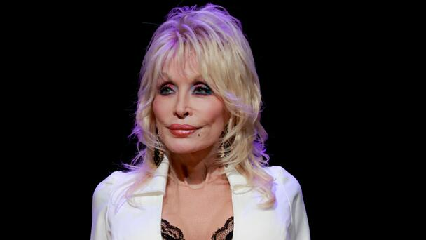 Dolly Parton’s sister asks for prayers as country legend deals with health challenges