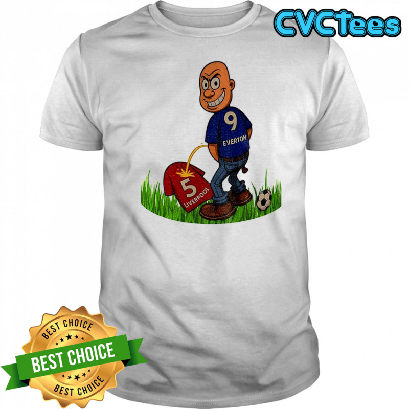 Everton man peeing on Liverpool funny football fan shirt